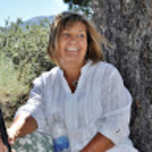 Meet your Posher, Connie